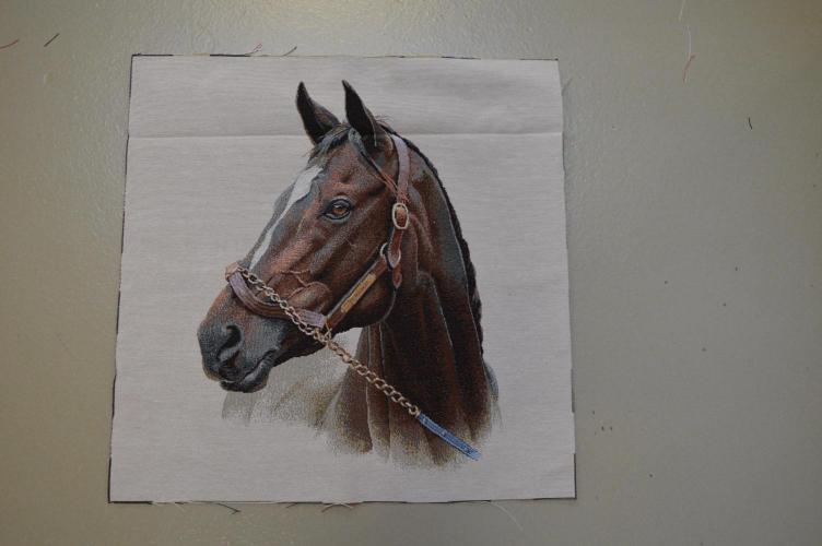 Gobelin stykke; Hest
